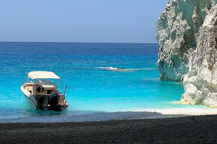 Private 4‑Hour Boat Tour: Keri Caves, Mizithres & Cave of Love with Turtle Spotting photo 2