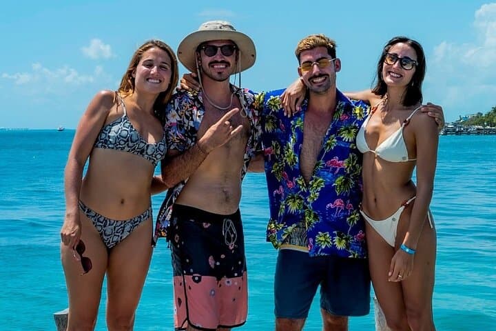 Isla Mujeres Catamaran Snorkel & Open Bar from Cancun: Full-Day Catamaran Cruise photo 4