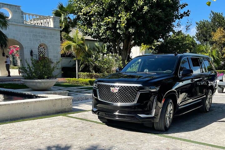 Private MCO SUV Transfer: Luxury Airport Transportation in Orlando photo 2