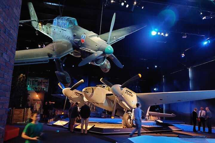 Omaka Aviation Museum and Marlborough Wine Tasting — Private Day Tour from Blenheim photo 4