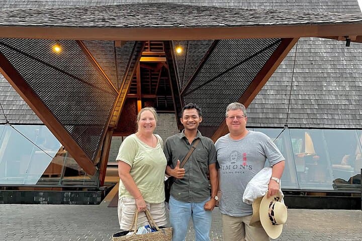 Ubud Private Tour: Monkey Forest, Tegalalang Rice Terraces, Tirta Empul & Tegenungan Waterfall photo 6