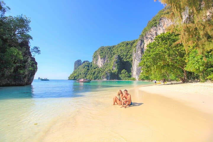 Hong Island Private Longtail Boat Tour from Ao Nang photo 3