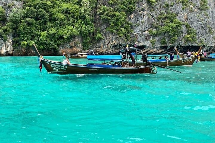 Phi Phi Islands Speedboat Day Trip from Krabi — Maya Bay & Snorkeling