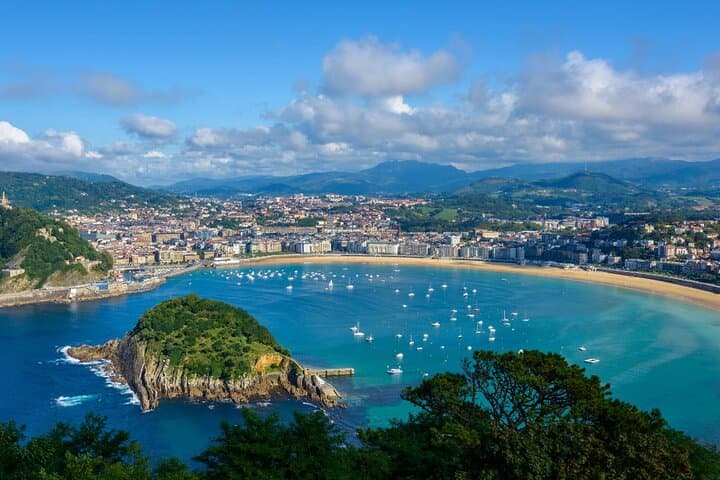 Private Day Tour: San Sebastián and Biarritz Along the Basque Coast