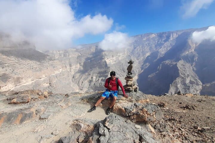 Balcony Walk at Jebel Shams: Full-Day Hike Along Oman's 'Grand Canyon' photo 3