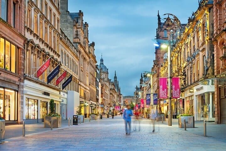 Glasgow Must-See Walking Tour: Cathedral, Clyde & Merchant City Highlights