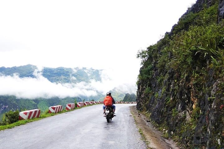Ha Giang Loop 2-Day Motorbike Tour: Ma Pi Leng Pass, Dong Van & Nho Que River photo 5