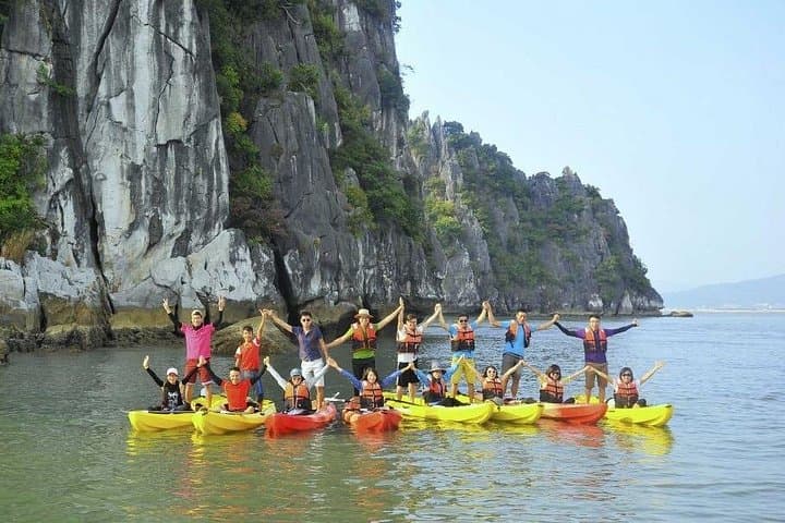 Halong Bay Day Trip from Hanoi: Sung Sot Cave, Titop Island & Kayaking photo 1