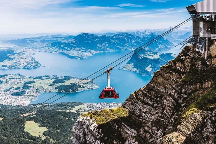Two-Day Lucerne & Central Switzerland Adventure: Titlis, Lauterbrunnen & Brienz photo 4