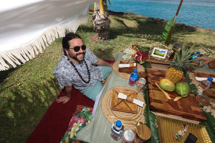 Ala Moana Magic: 2-Hour Aloha Picnic & Photoshoot at Magic Island photo 5