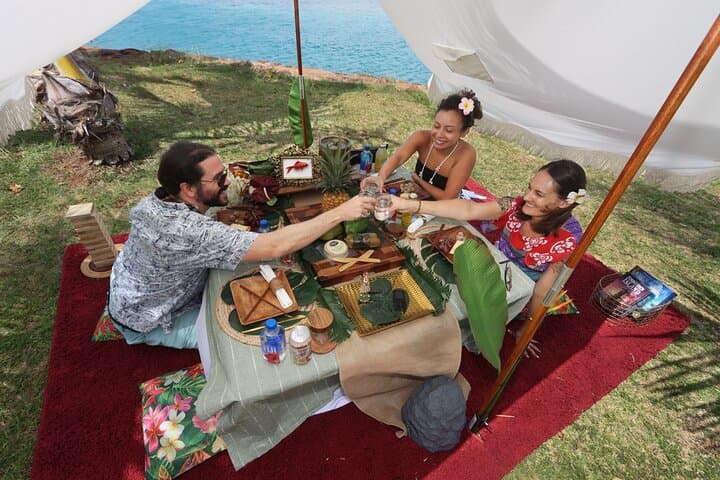 Ala Moana Magic: 2-Hour Aloha Picnic & Photoshoot at Magic Island photo 6