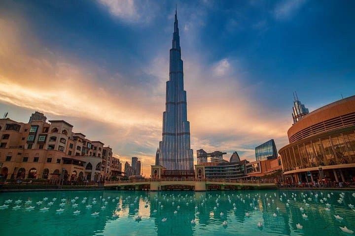 Private 4-Hour Dubai Sightseeing Tour — Burj Khalifa, Jumeirah & Creek