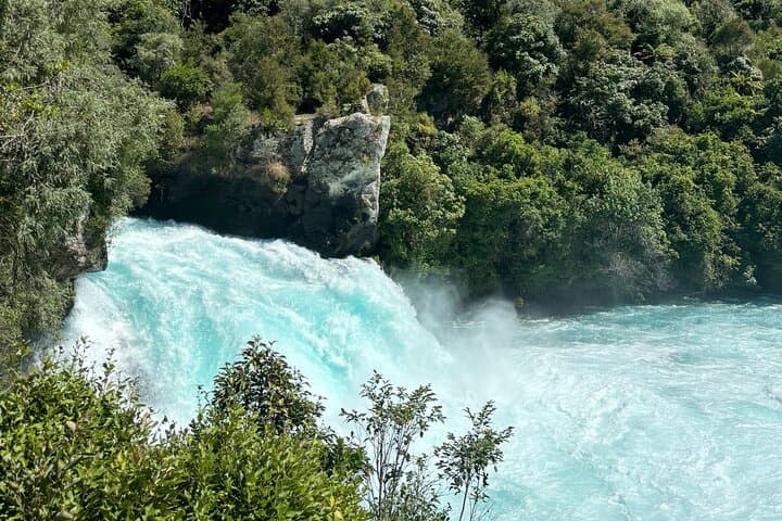 Auckland to Rotorua, Taupo & Huka Falls — Private Day Tour