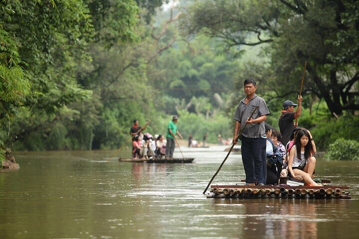 Full-Day Elephant Bathing and Bamboo Rafting Tour in Chiang Mai photo 5