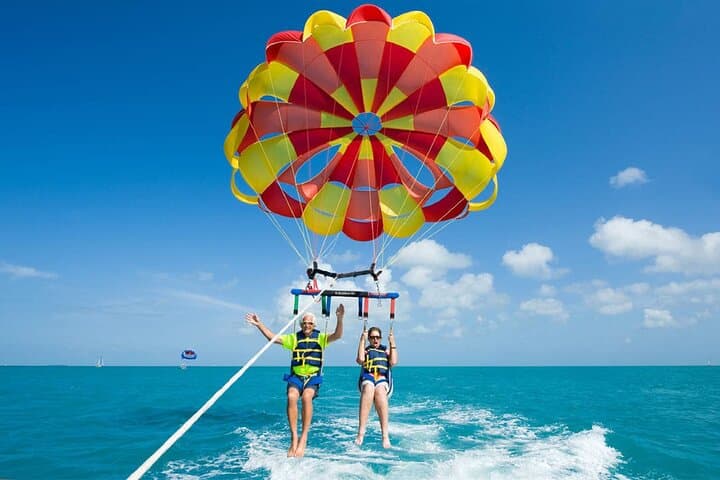 Soar Over Dubai: Parasailing Adventure Above the Arabian Gulf photo 4