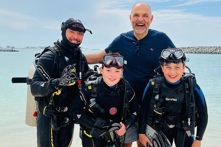 Beginner Beach Scuba Dive in Dubai: 2-Hour Guided Intro to the Arabian Gulf photo 3