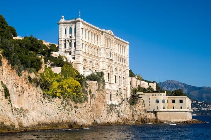 Full-Day Private Tour Monte Carlo and Eze from Monaco — Palaces, Perfume & Coastline photo 2