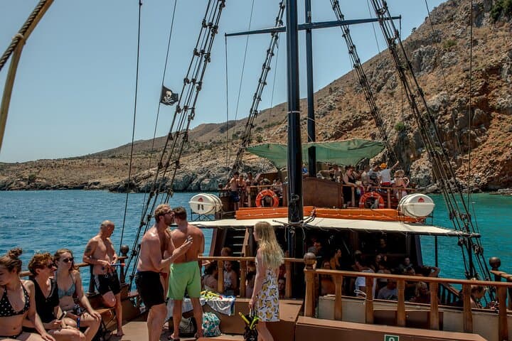 Rethymnon Golden Hour Pirate Cruise — Sunset Sail Past Fortezza