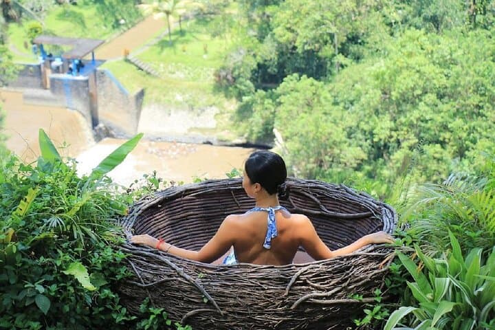 Bali Swing & Uluwatu Sunset Tour: Jungle Swings, Padang Beach & Kecak Dance photo 4