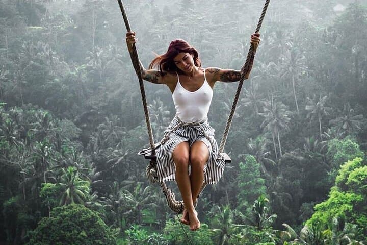 Bali Swing & Uluwatu Sunset Tour: Jungle Swings, Padang Beach & Kecak Dance photo 5