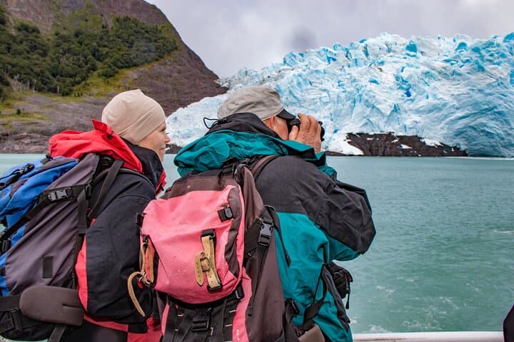 Gourmet Glacier Cruise to Perito Moreno, Upsala & Spegazzini photo 2
