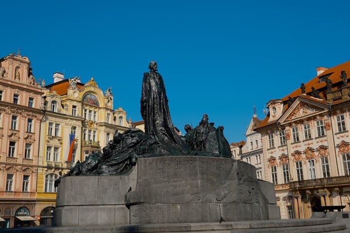 Prague Walking Tour — 1000 Years of Bohemian History, Views & Dinner photo 3