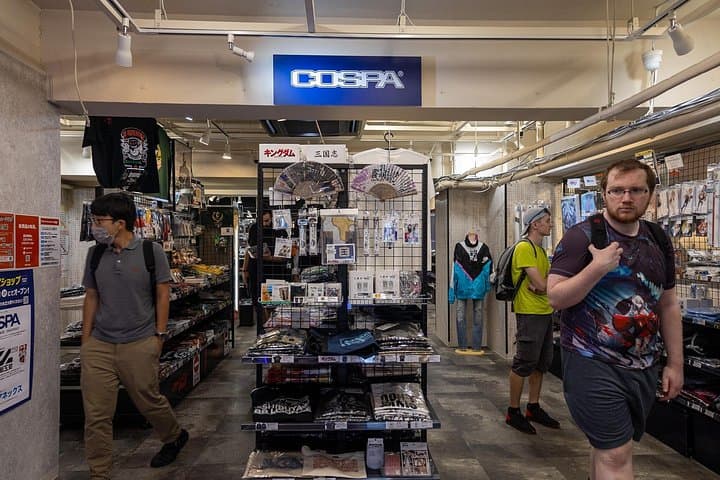 Akihabara Maid Cafes and Anime Karaoke Night with Local Otaku photo 3