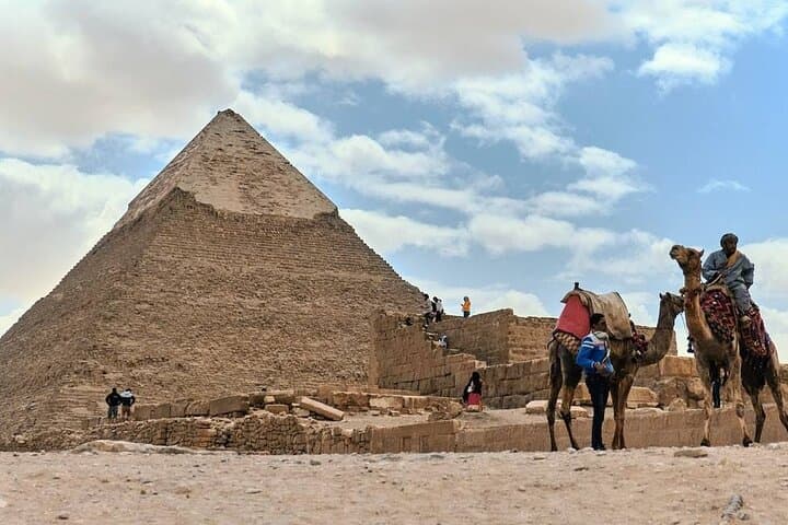 Camel Ride at the Pyramids of Giza: 1-Hour Desert Experience photo 5