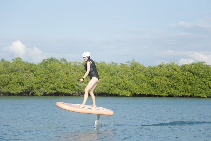 Efoil FliteBoard in Barú, Cartagena — Daypass, Transport & Mangrove Flyover photo 3
