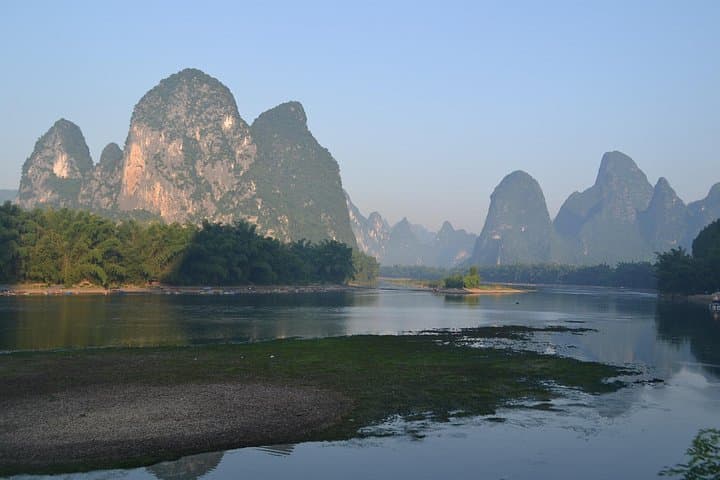 Guilin Li River & Xianggong Hill Day: Electric Boat, Bamboo Raft and Yulong River photo 3