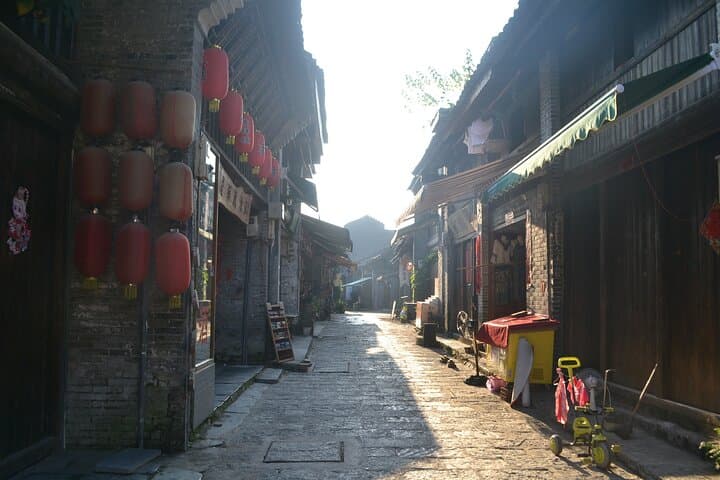 Guilin Li River & Xianggong Hill Day: Electric Boat, Bamboo Raft and Yulong River photo 4