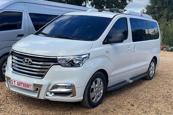 Private Transfer from Las Americas Airport to Santo Domingo — Door-to-Door Ride