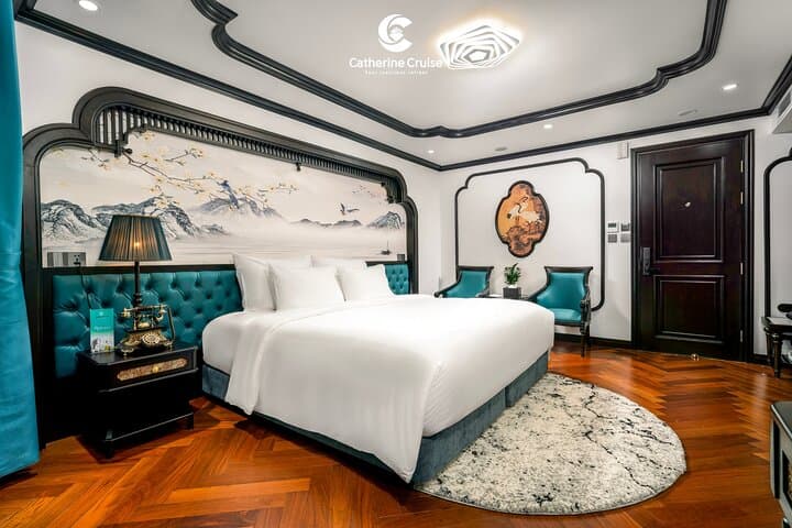 Catherine Cruises Halong Bay 6-Star Overnight Luxury Cruise photo 4