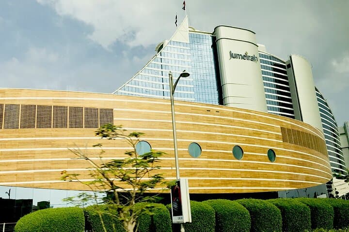 Dubai Heritage and Burj Khalifa Experience: Creek Abras, Souks & 124th Floor Views photo 3