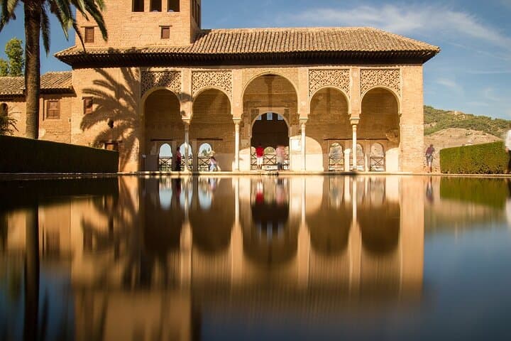 Guided Alhambra Tour — Generalife, Charles V & Alcazaba in Granada