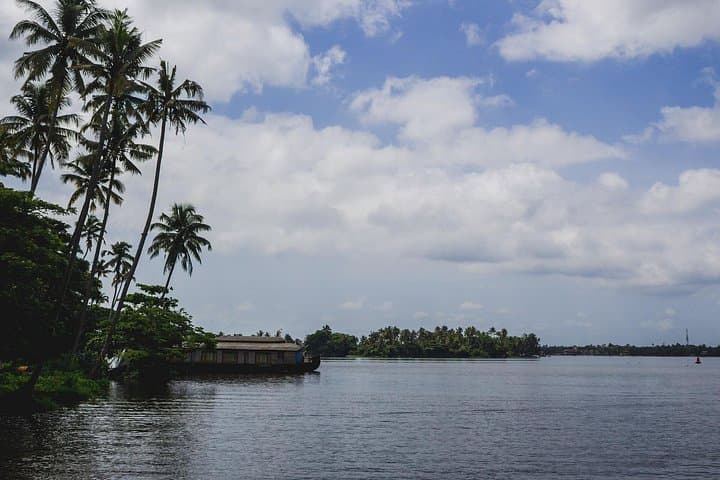 Kanyakumari & Poovar Day Trip: Coastal Backwaters, Palaces and Sunset from Trivandrum photo 4