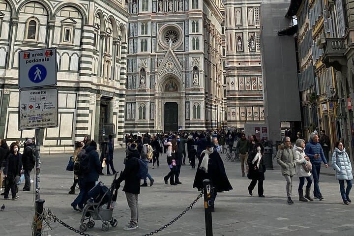 Florence Rooftop Walking Tour: Panoramic Views & Hidden Terraces photo 4