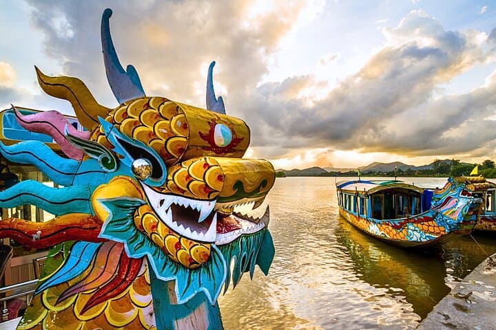 Hue Dragon Boat Tour Along the Perfume River: Thien Mu, Hon Chen & Minh Mang photo 3