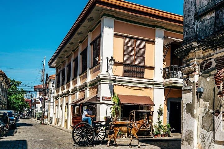 5-Day Private Tour: Manila, Angeles & Vigan — Culture, Coast & Heritage