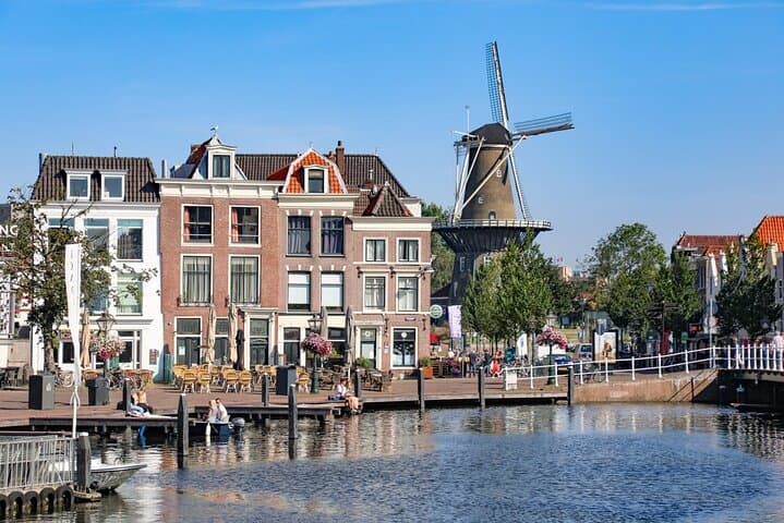Stolen Keys: 90-Min Self-Guided Puzzle Walk in Leiden photo 3