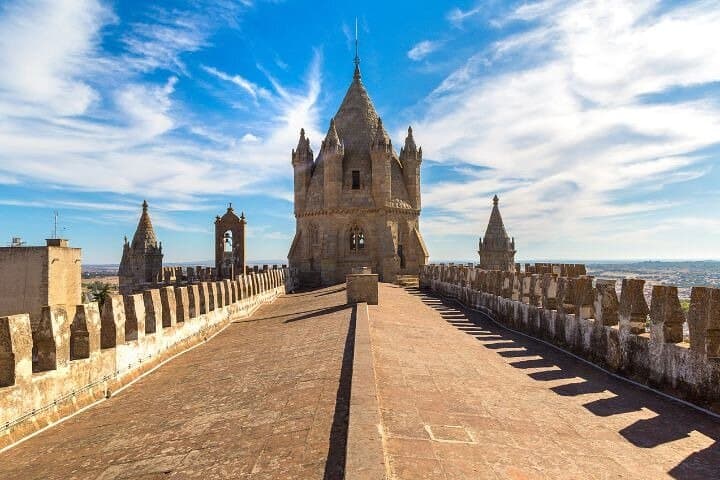 Private Half-Day Évora Tour with Cathedral & Bones Chapel Tickets photo 4