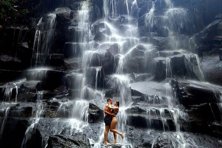 Ubud Highlights Private Tour: Tegalalang, Kanto Lampo & Monkey Forest photo 5