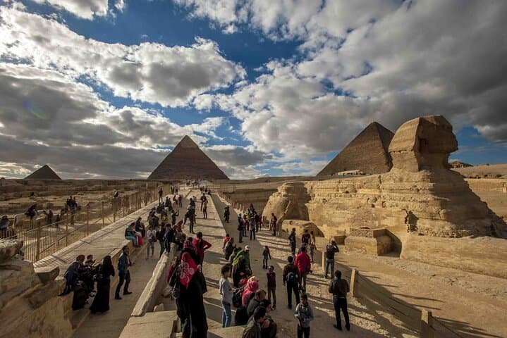 One-Day Private Tour to the Pyramids, Egyptian Museum & Khan Al-Khalili from Cairo photo 2