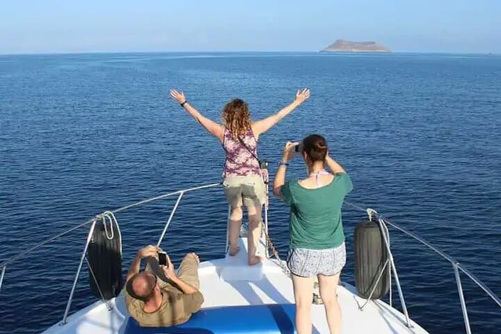 Bartolome Island Snorkel and Hike Day Trip from Puerto Ayora, Galapagos photo 5