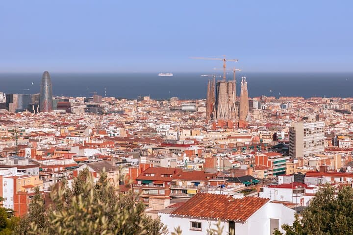 Park Guell Guided Tour with Optional Sagrada Familia — Skip-the-Line Barcelona Experience photo 4