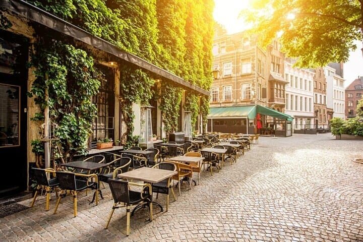 Private Antwerp Walking Tour: 2-Hour Must-See Historic Highlights photo 4