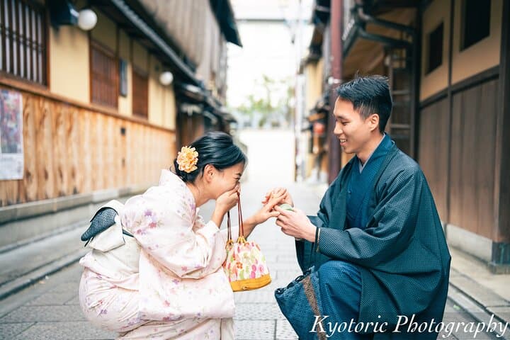Capture Kyoto: Guided Photo Session Through Historic Streets and Shrines photo 6