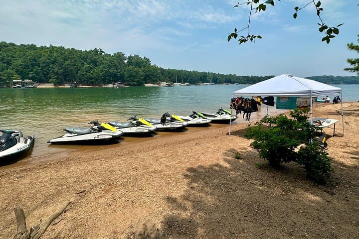 Lanier Jetski Tours: Ride Around Margaritaville and Buford Dam photo 6