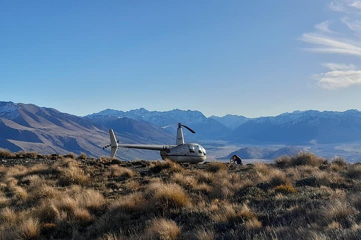 Helicopter Tour of Canterbury's Southern Alps: Braided Rivers to Snow Landings photo 2