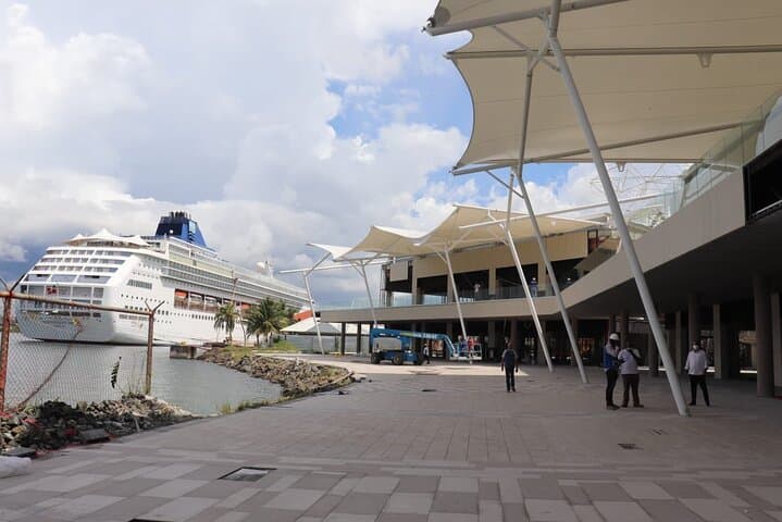 Shop the Caribbean: Private Tour to Mall Colón 2000 Duty Free from Panama City photo 6